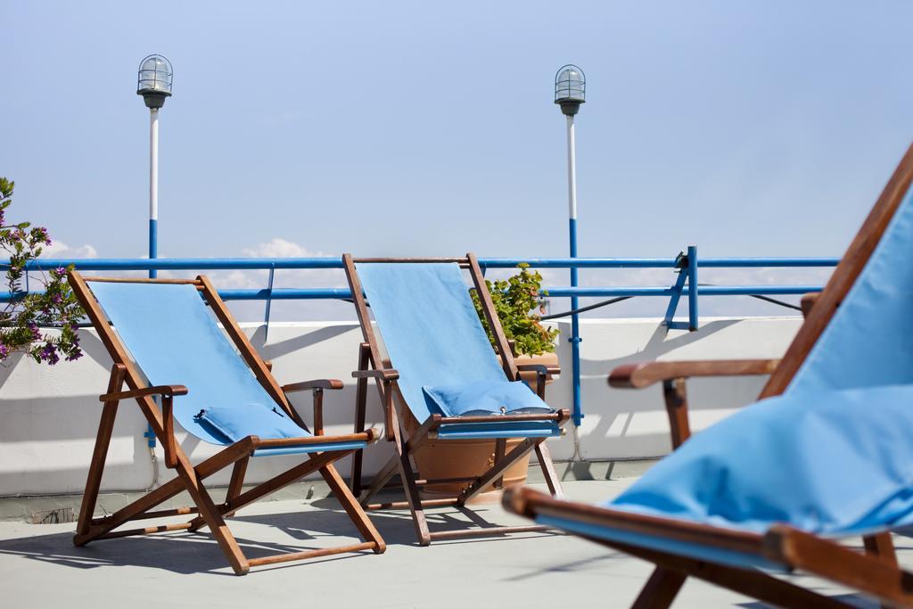 Daphne'S Club Hotel Apartments Xilókasztro Kültér fotó